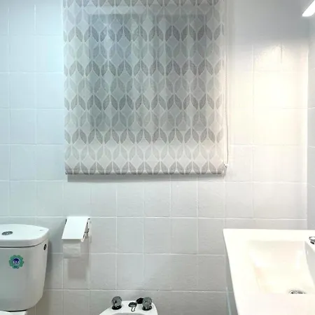 A 100 Metros Playa San Antonio 1-8 Personas Appartamento