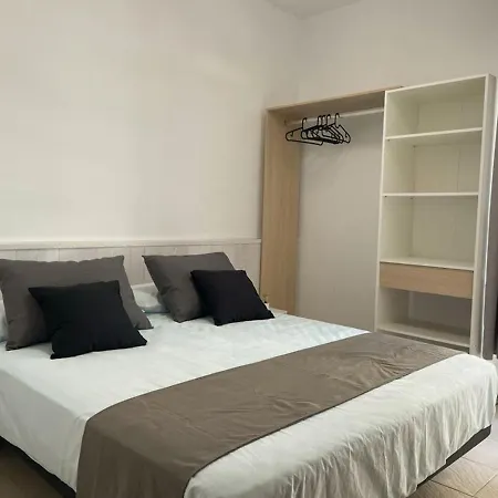 Apartman A 100 Metros Playa San Antonio 1-8 Personas