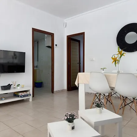 Appartamento A 100 Metros Playa San Antonio 1-8 Personas